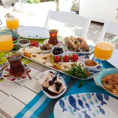 Bed & Breakfast Cynara Alacati 2*