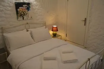 Cynara Alacati Cesme