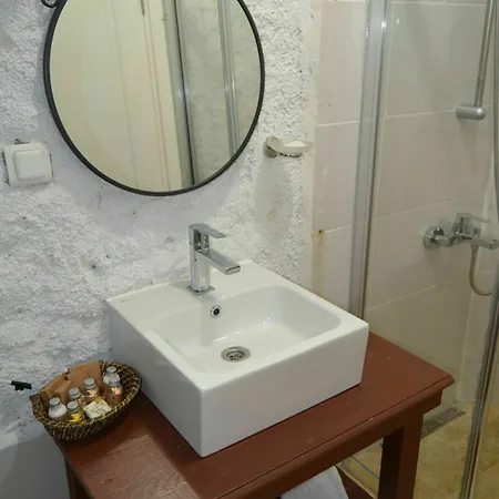 Bed & Breakfast Cynara Alacati 2*